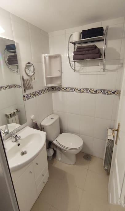 Lovely Apartment In Madrid Center ภายนอก รูปภาพ