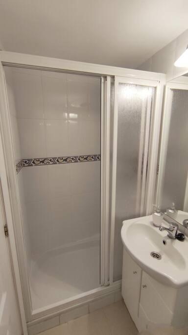 Lovely Apartment In Madrid Center ภายนอก รูปภาพ